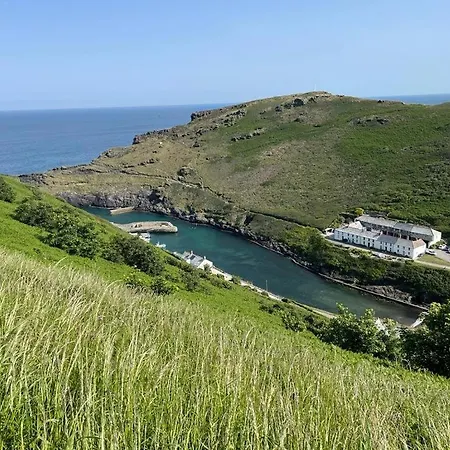 Zen Den Cornwall Boscastle